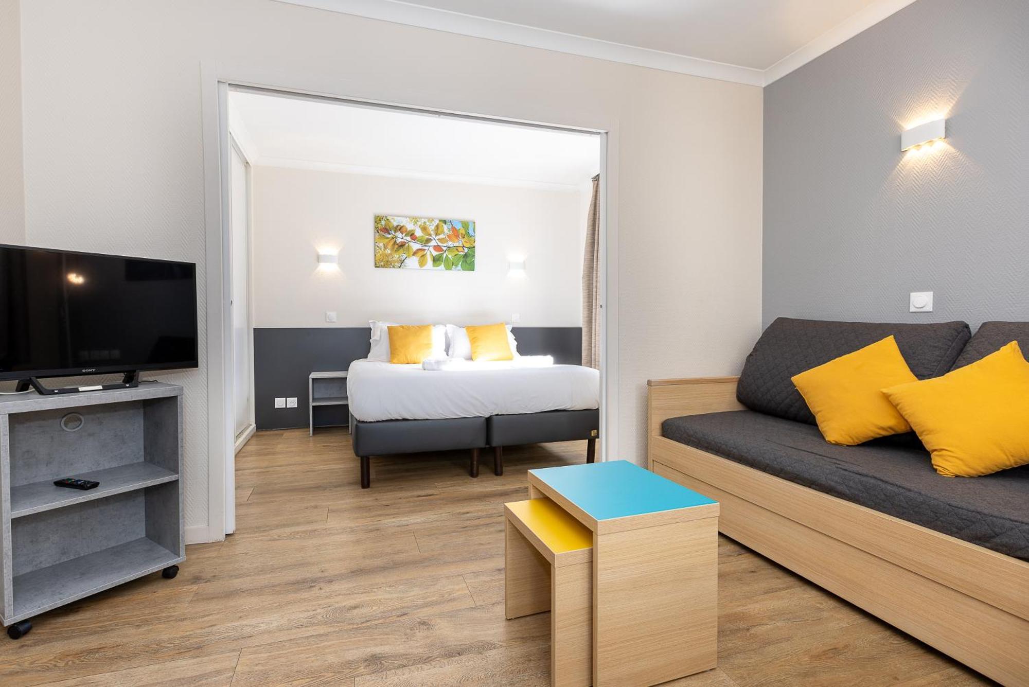 Star Of Life Apartment Courbevoie Ngoại thất bức ảnh