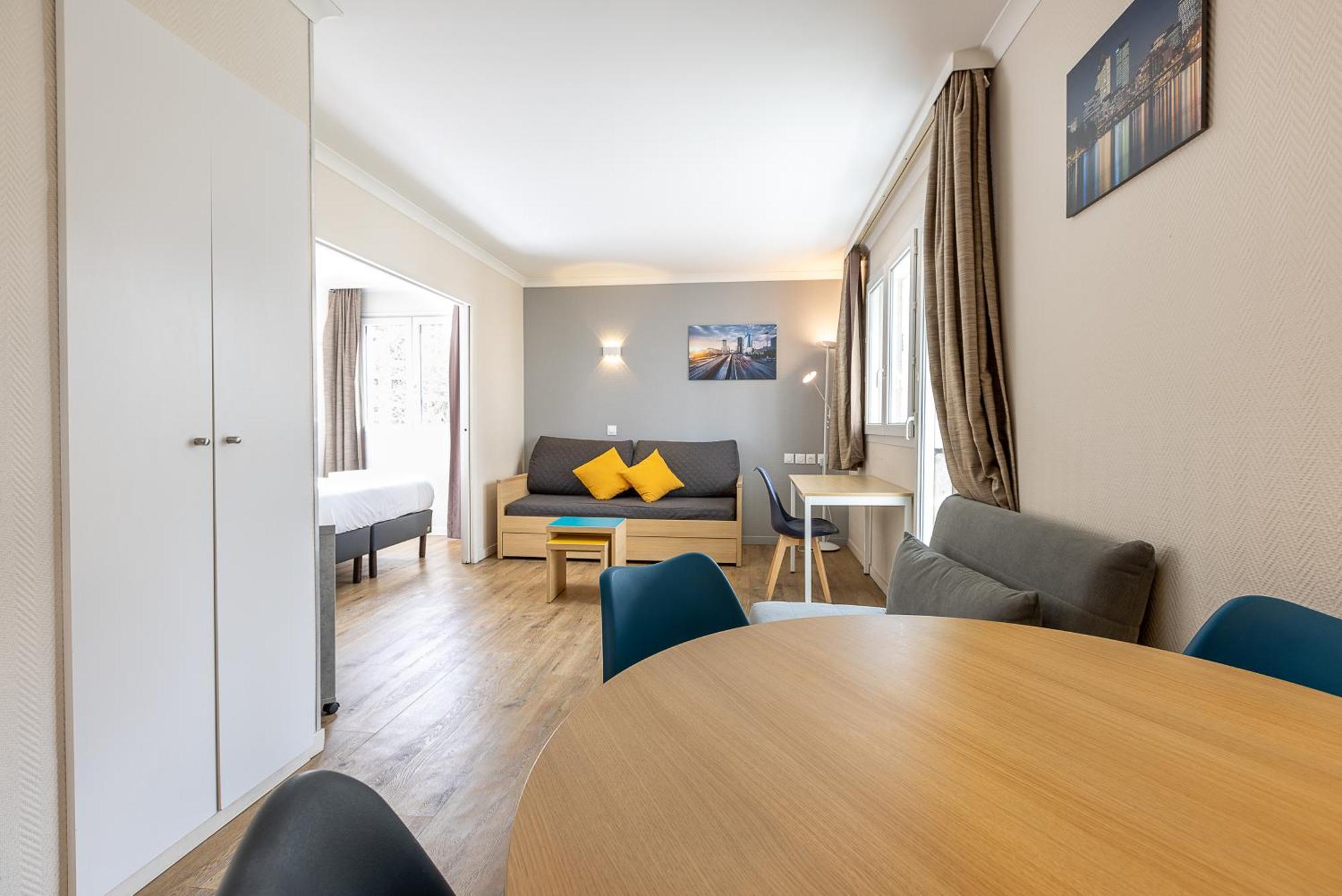 Star Of Life Apartment Courbevoie Ngoại thất bức ảnh